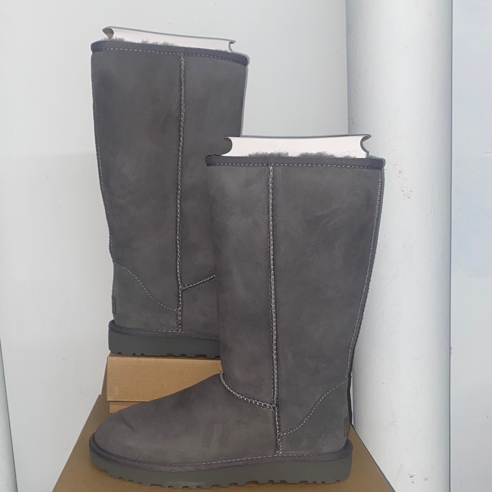 UGG CLASSIC TALL II